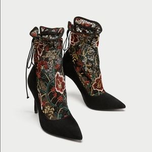 Zara Black Lace Embroidered Heels
